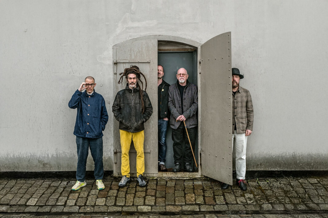 Cosmic Ear – TRACES Cosmic Ear – TRACES